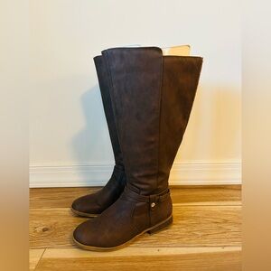 Life Stride Extrovert Riding Boots Dark Tan Size 7W Wide Calf Water Resistant